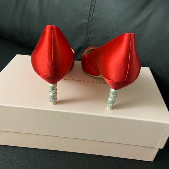 NIB Sophia Webster Coco Crystal Pearl Pumps 70mm - Picture 2 of 12